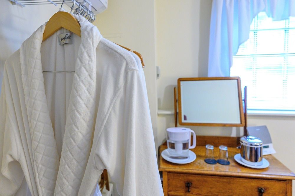 Brass Lantern Inn Economy Double Room (Roundtop Mountain) 6