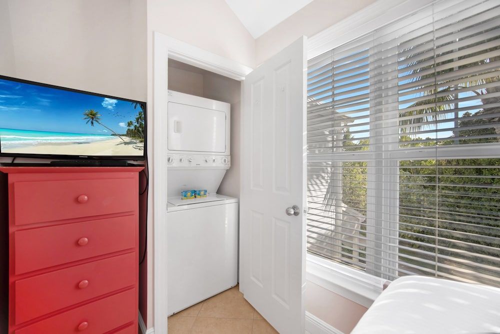 Tranquility Bay Beachfront Hotel and Resort Villa, 2 Bedrooms, Beachfront 8