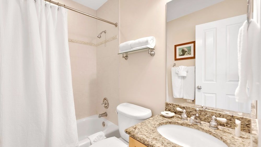 Tranquility Bay Beachfront Hotel and Resort Villa, Multiple Beds, Beachfront 25