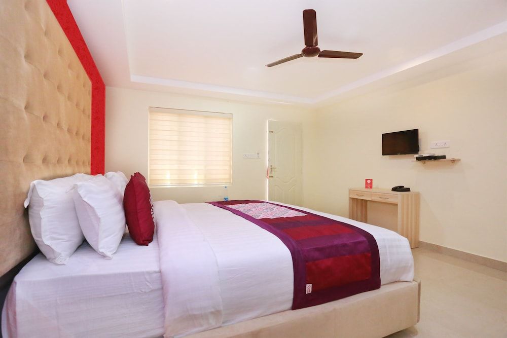 undefined OYO 10149 Noor Residency 5