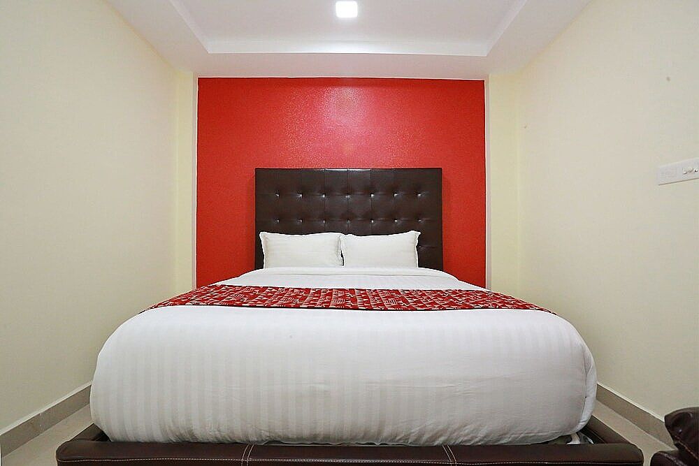 OYO 10149 Noor Residency Double or Twin Room 9