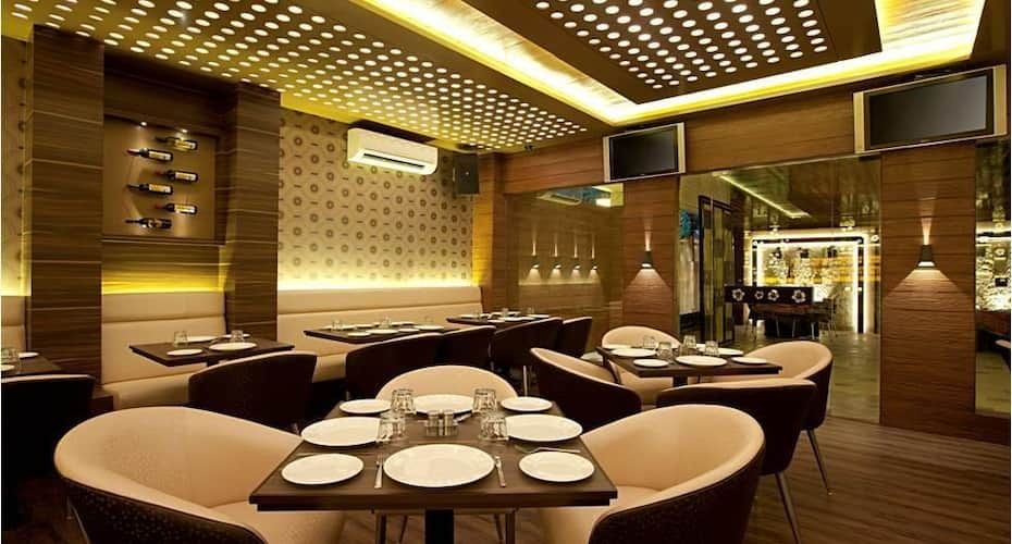 undefined Hotel Plaza 3