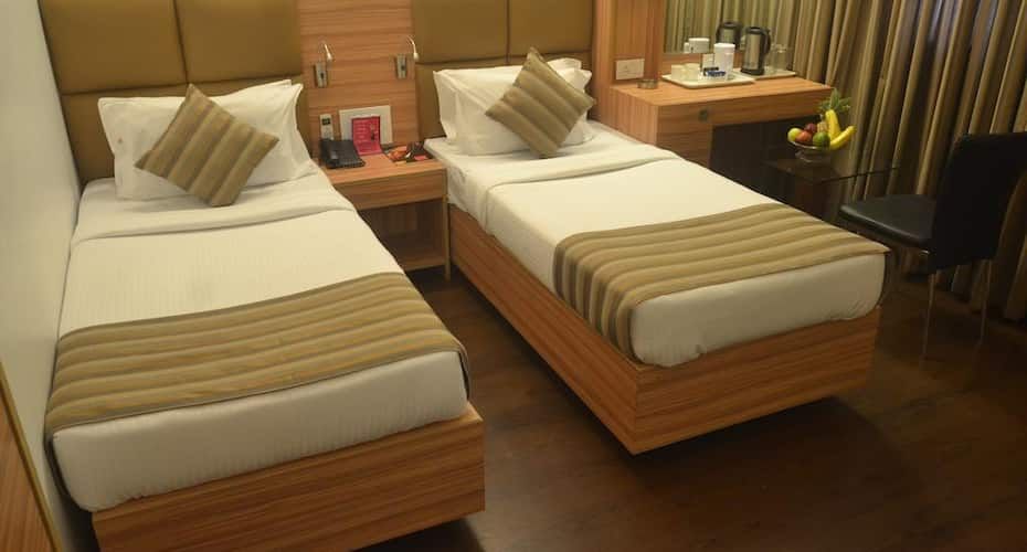 undefined Hotel Plaza 9