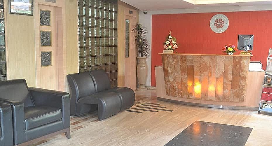 undefined Hotel Plaza 8