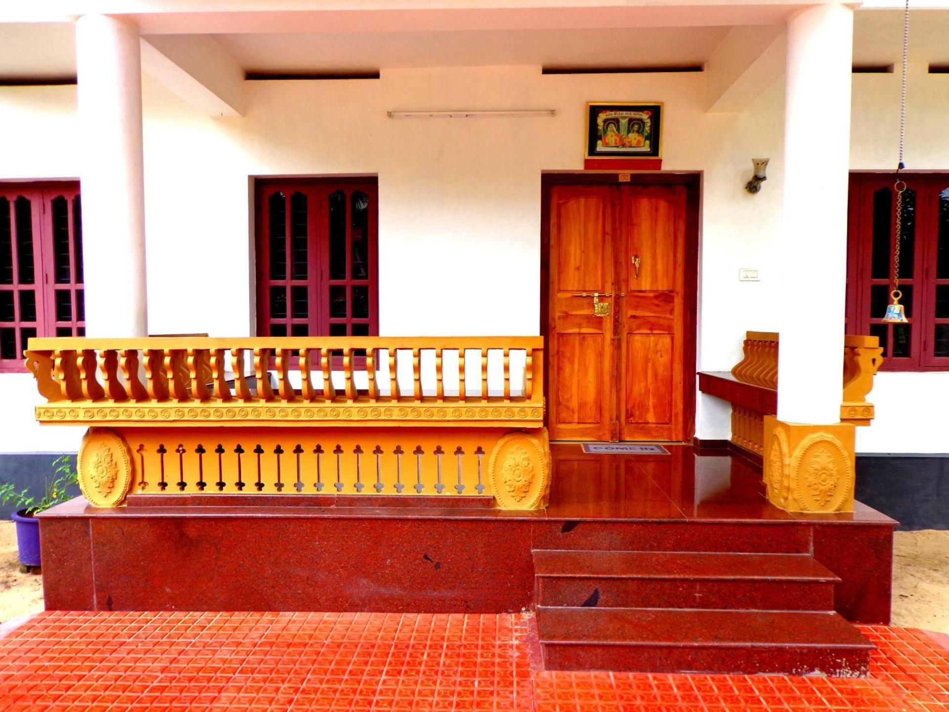 Achayans Homestay entrance 2