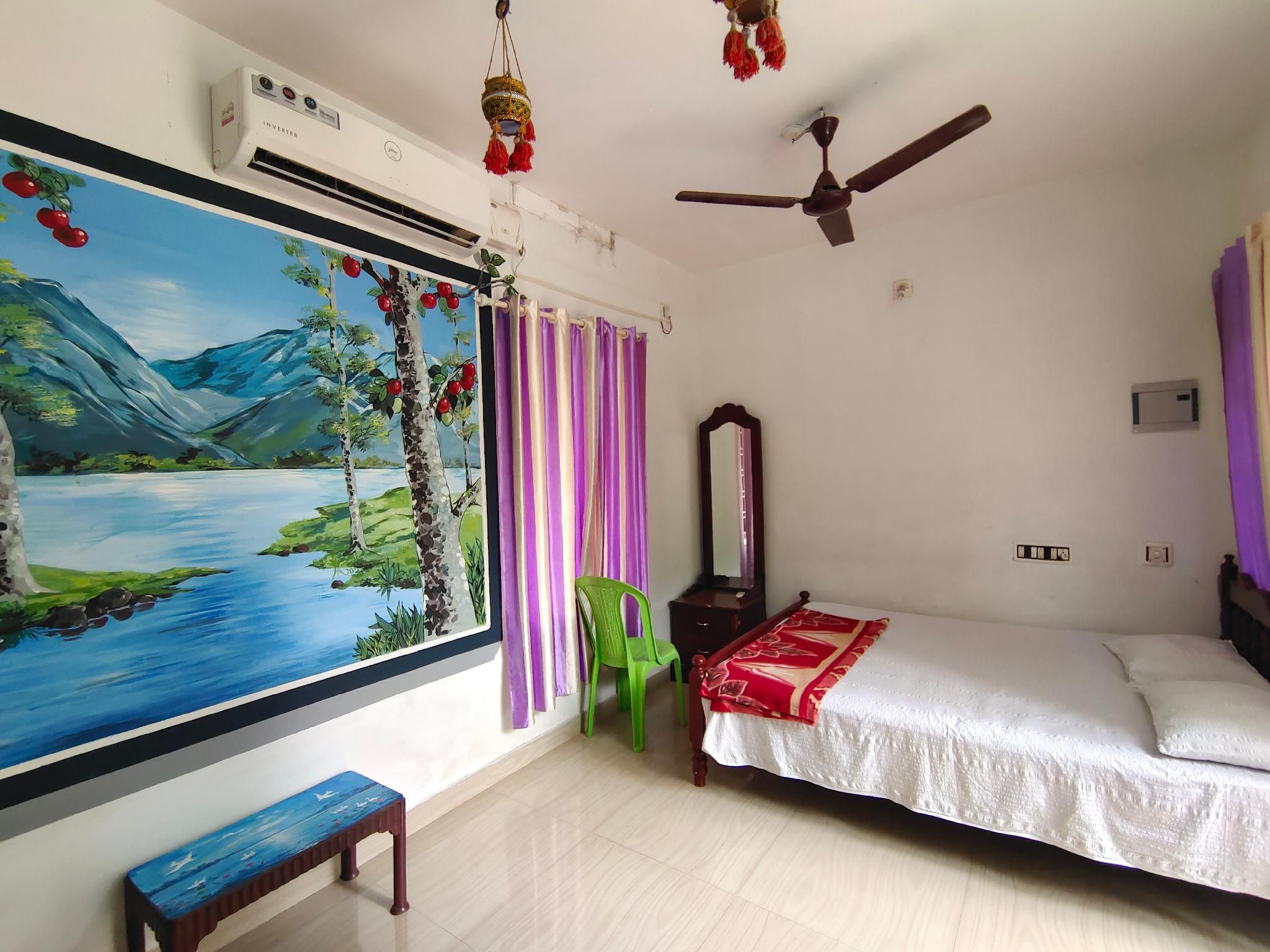 Achayans Homestay Basic Double Room 9