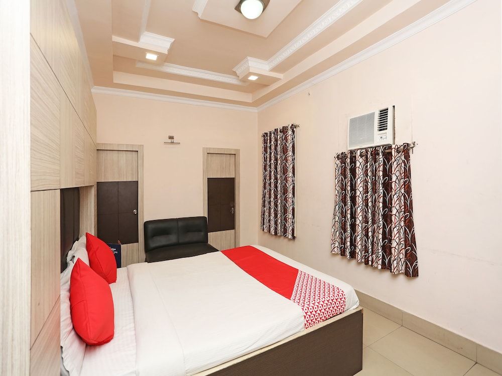 undefined OYO 11888 Rasbehari Avenue 5