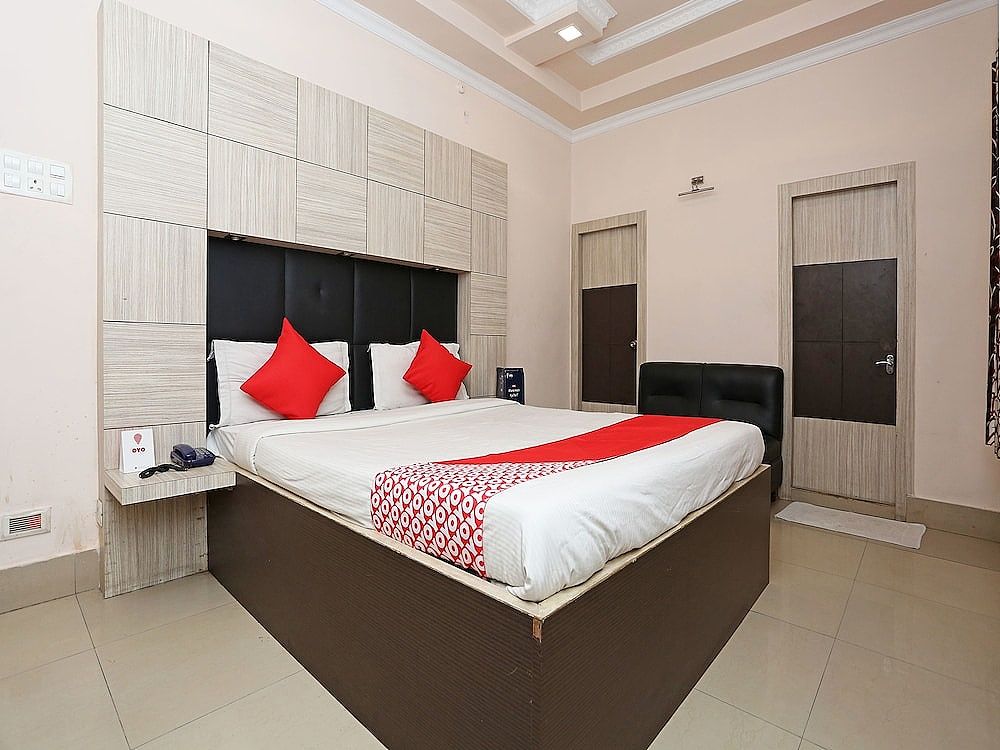 undefined OYO 11888 Rasbehari Avenue 6