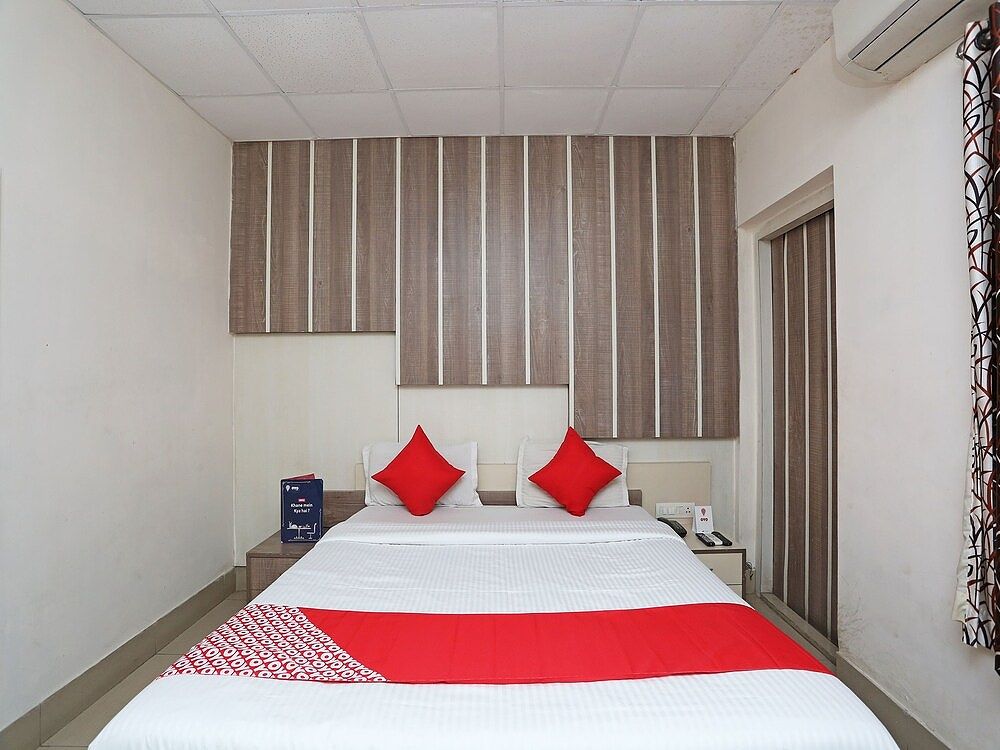 undefined OYO 11888 Rasbehari Avenue 9