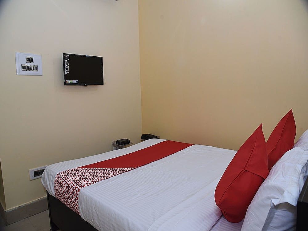 OYO 15071 Hotel Harsh Raj Residency Double or Twin Room 3