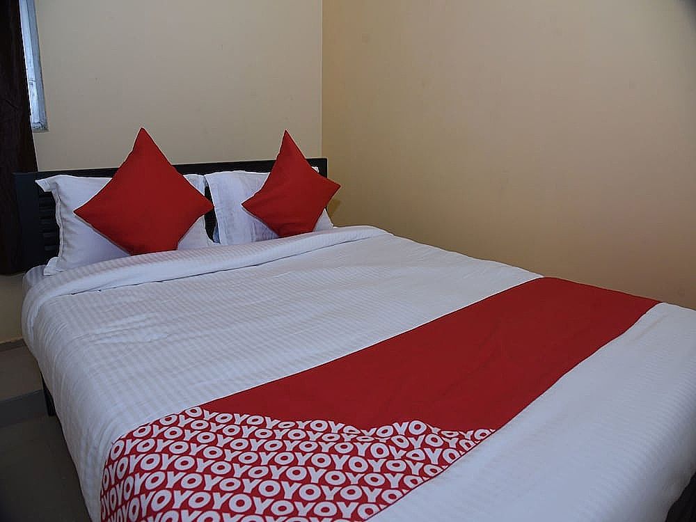OYO 15071 Hotel Harsh Raj Residency Double or Twin Room 2