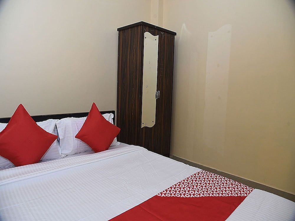 OYO 15071 Hotel Harsh Raj Residency Double or Twin Room 16