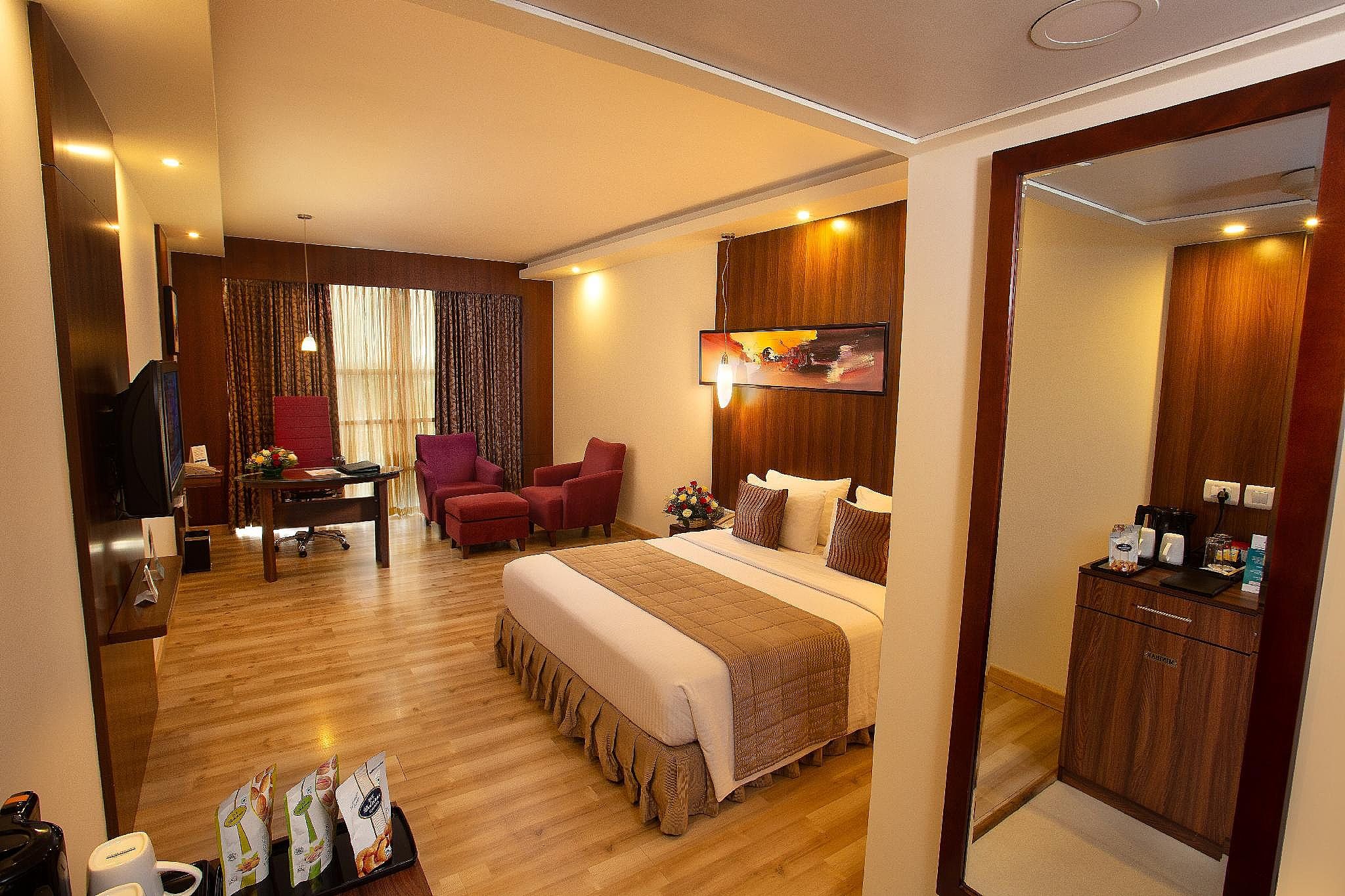 Gokulam Park - Coimbatore Deluxe Room