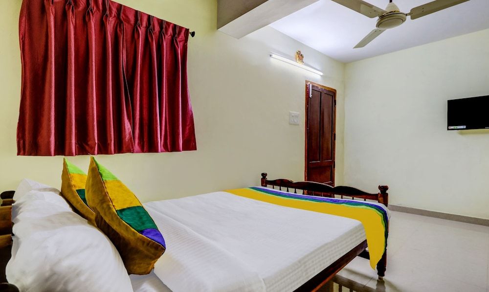 Umaiyyal Home Stay	 Deluxe Double Room 4