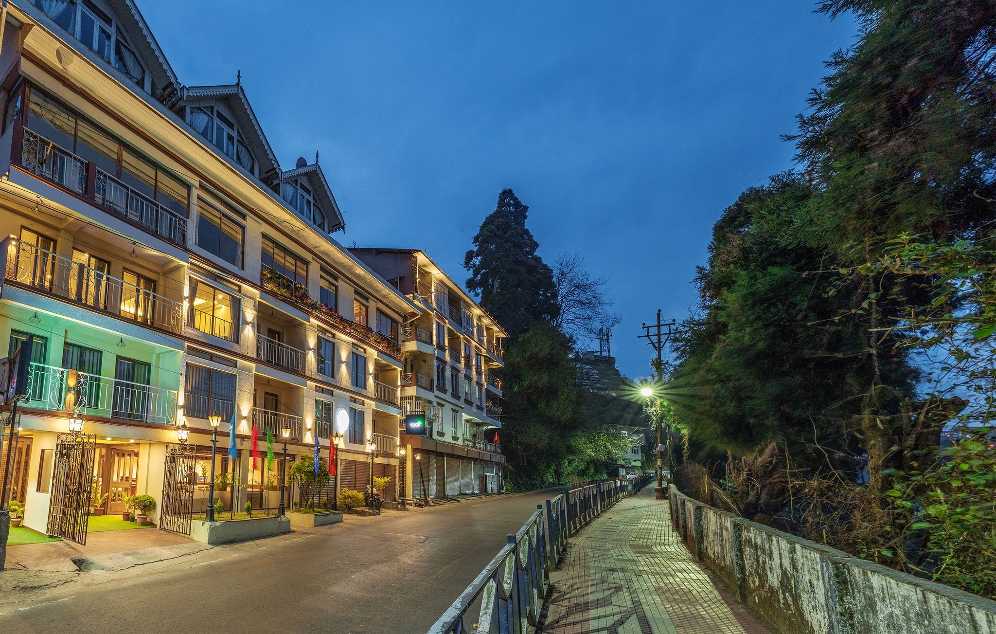 undefined Alaya Hotel 5