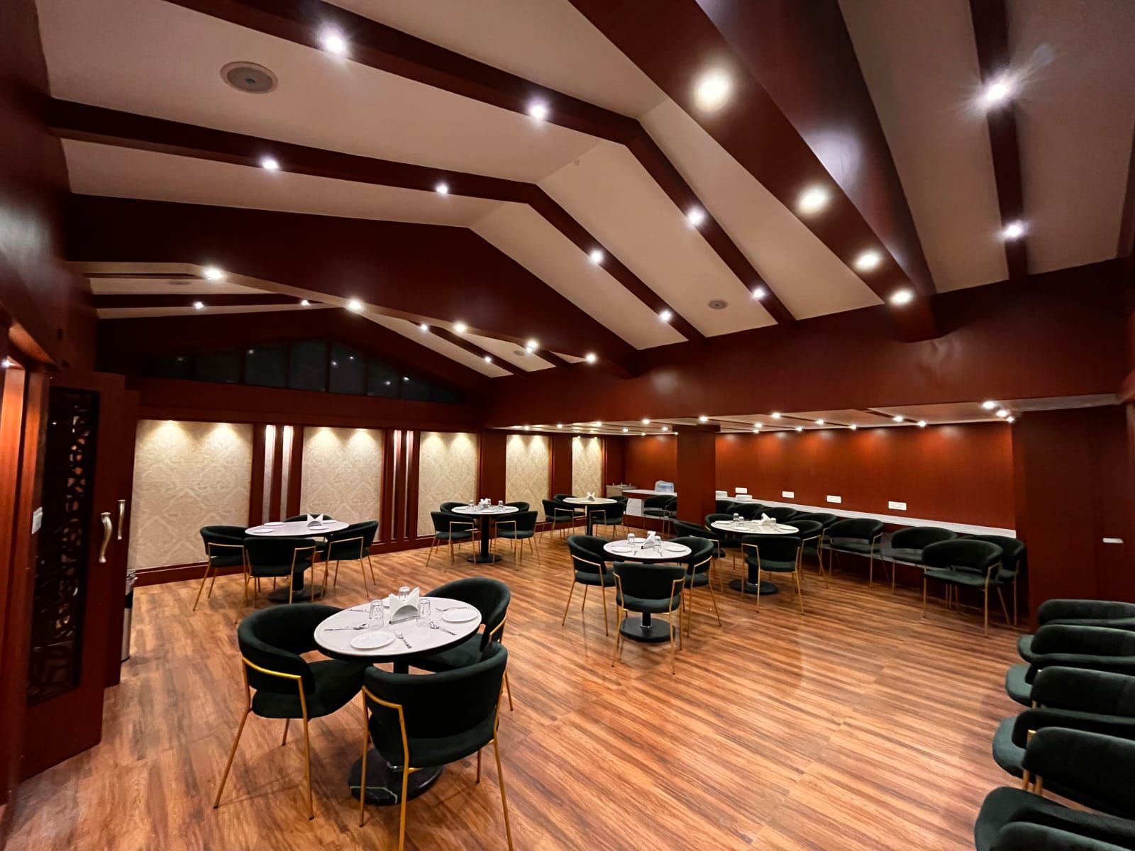 undefined Alaya Hotel 6