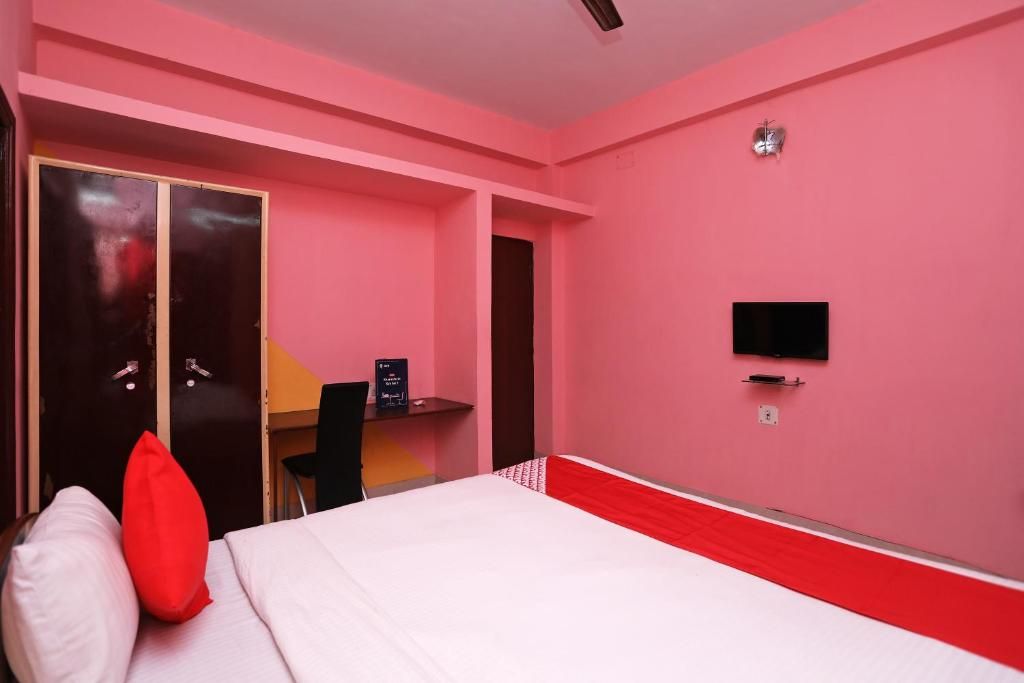 OYO Flagship 13524 Swapan Guest House Standard Double Room 7