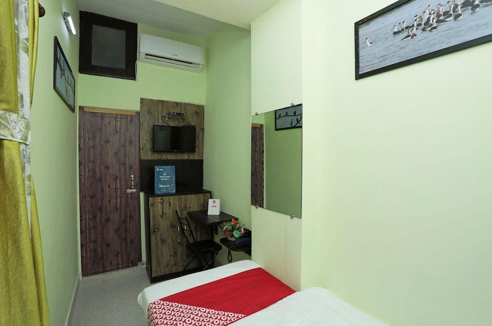 OYO 22297 Hotel 86b Single Room, 1 Queen Bed 5