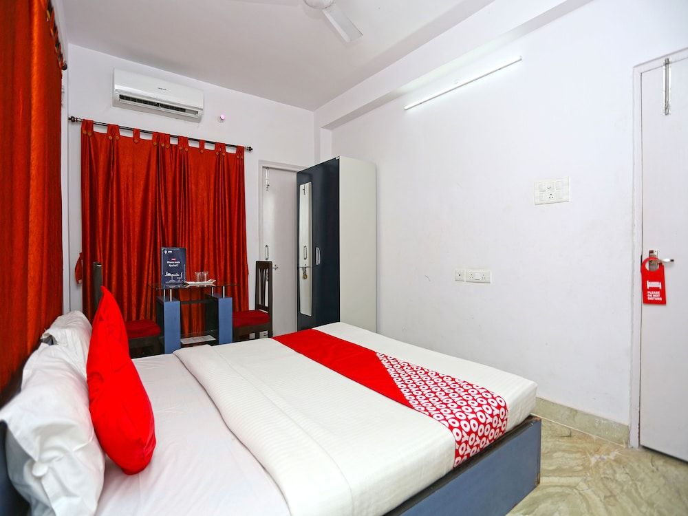 OYO 9980 Violet Guest House Classic Room 3
