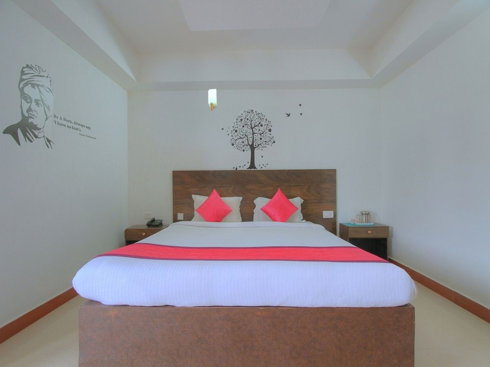 OYO 16965 Jia Stays Double or Twin Room 5