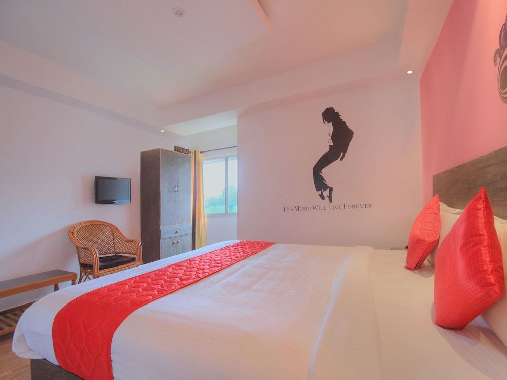 OYO 16965 Jia Stays Double or Twin Room 10