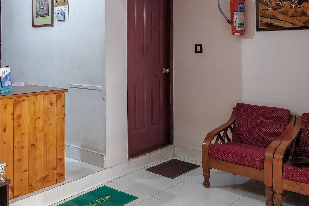 undefined OYO 27809 Hotel Ganapathy Garden 3