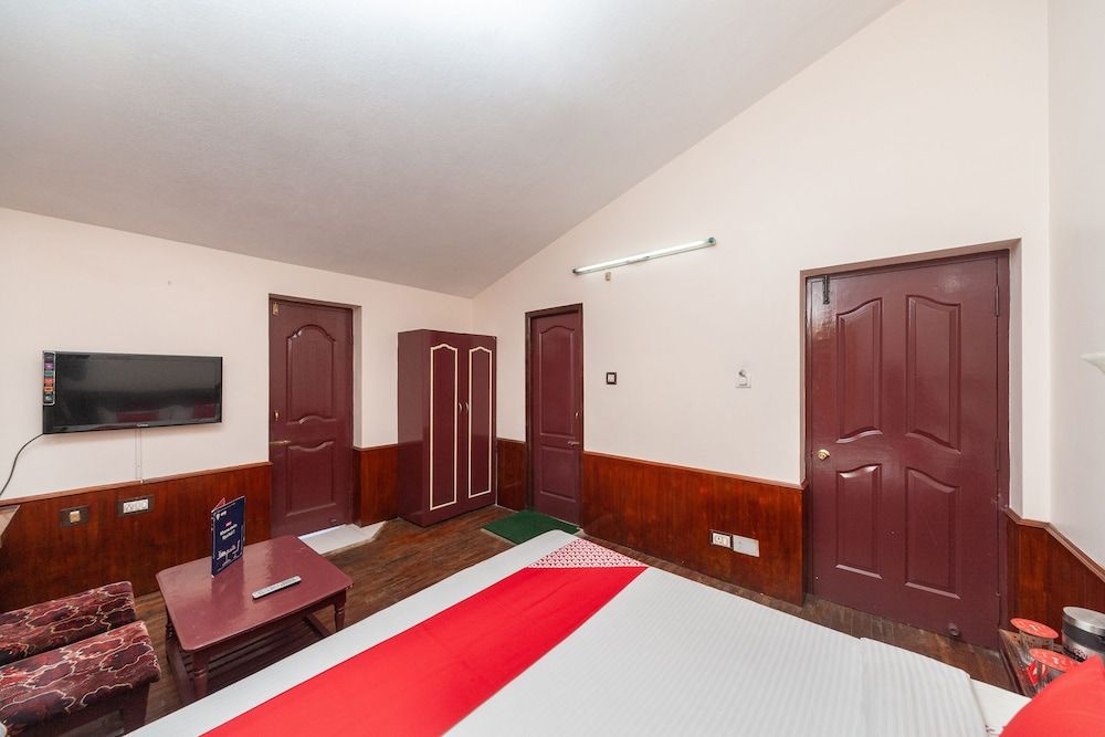 undefined OYO 27809 Hotel Ganapathy Garden 8