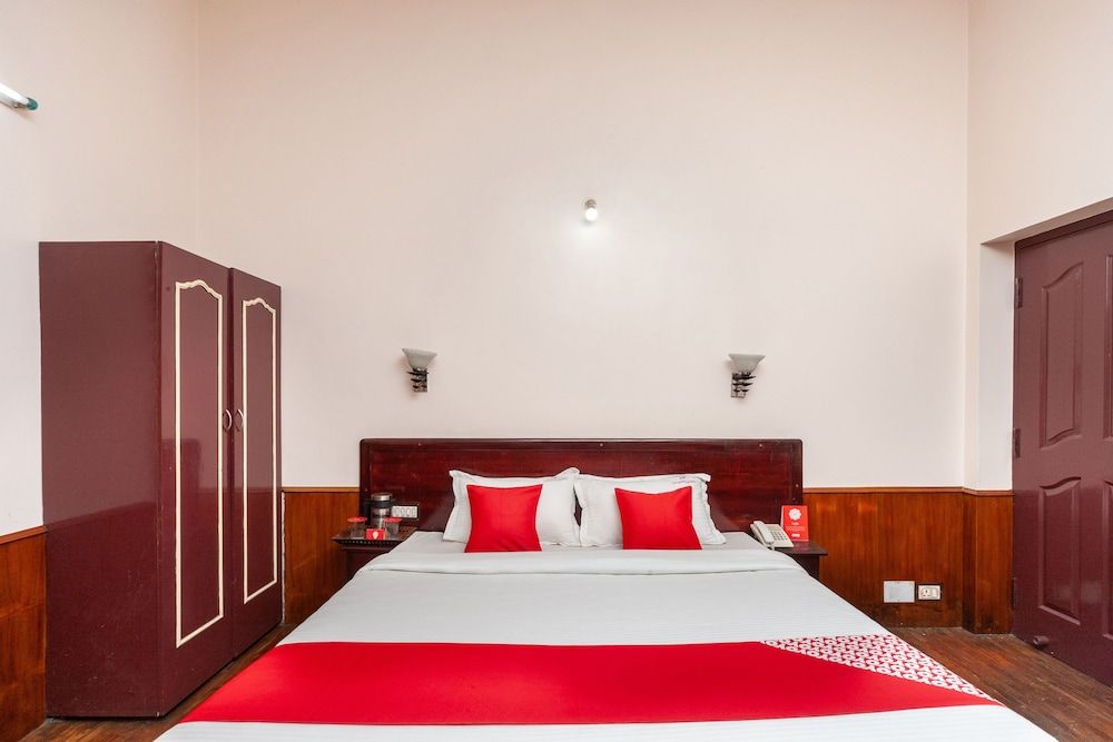 undefined OYO 27809 Hotel Ganapathy Garden 6