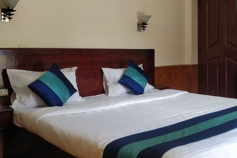 OYO 27809 Hotel Ganapathy Garden Standard Room 5
