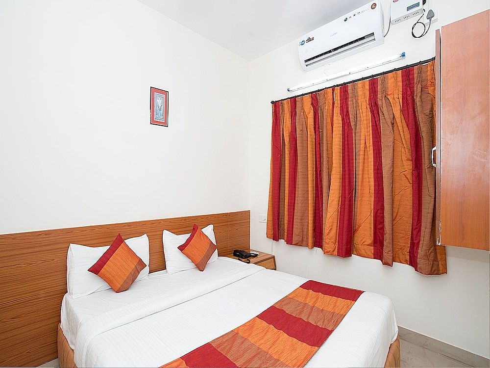 undefined OYO 8845 Airport AC Transit Stay 5