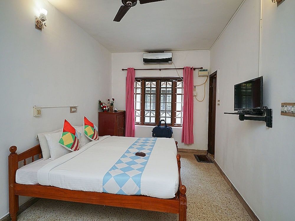 Oyo 18323 Home Splendid Stay Fort Kochi Beach Double or Twin Room 11