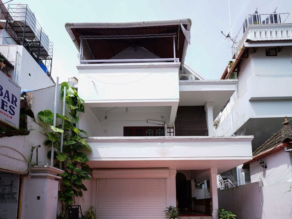 undefined Oyo 18323 Home Splendid Stay Fort Kochi Beach