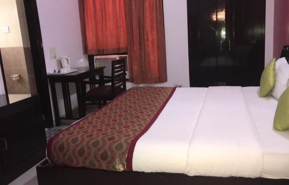 Hotel B&B INN Deluxe Double Room, 1 Bedroom, Non Smoking, City View 3