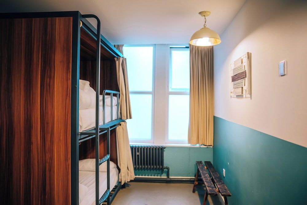 Malacuna Manchester Twin Room 5