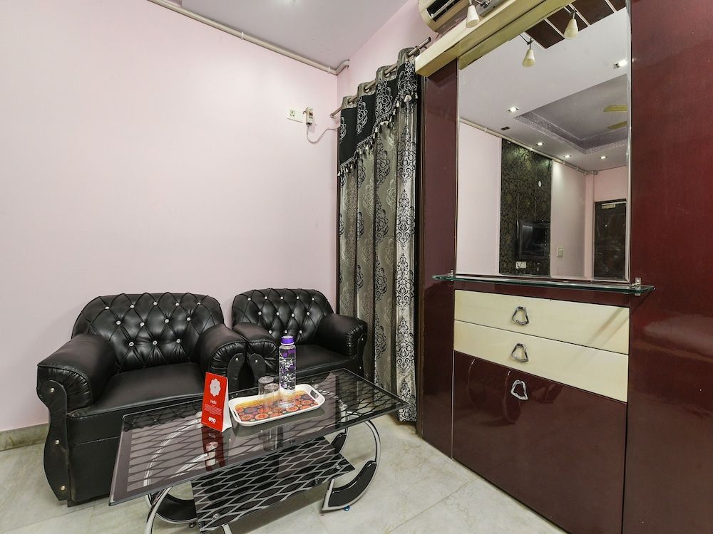 OYO 17017 Mu Stay Guest House Double or Twin Room 17