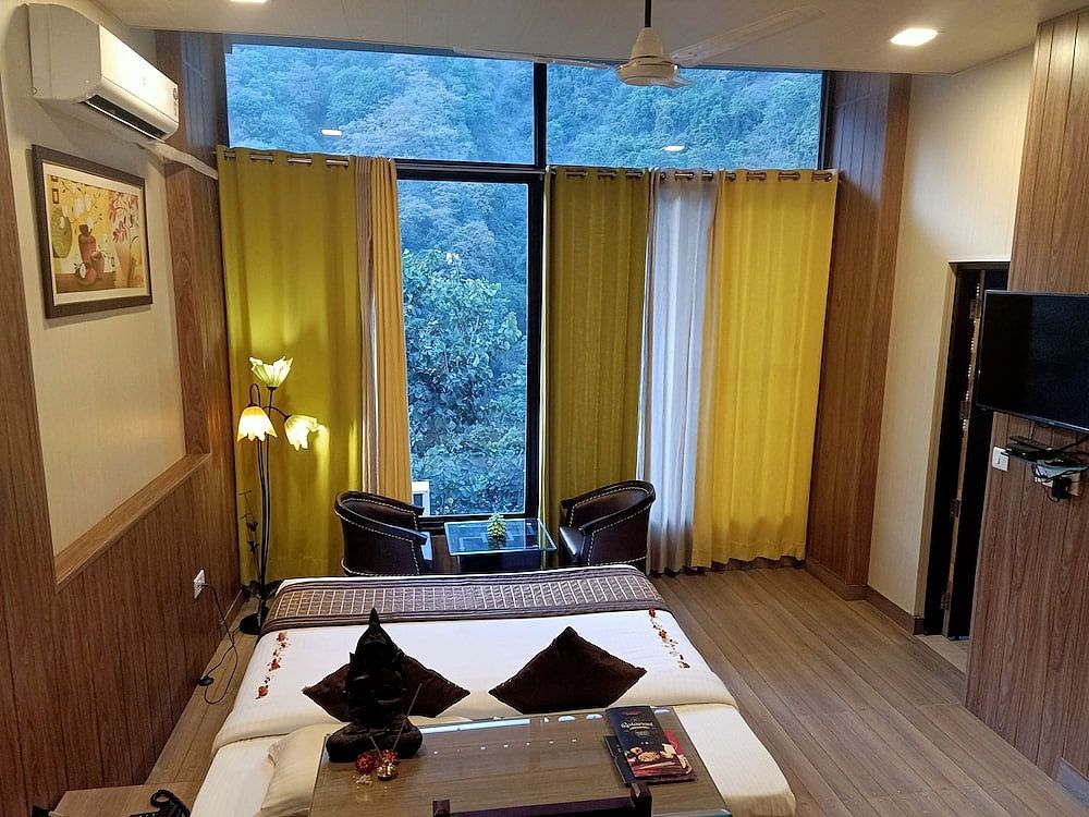 Haut Monde Hill Stream Resort and Spa Moksha 16