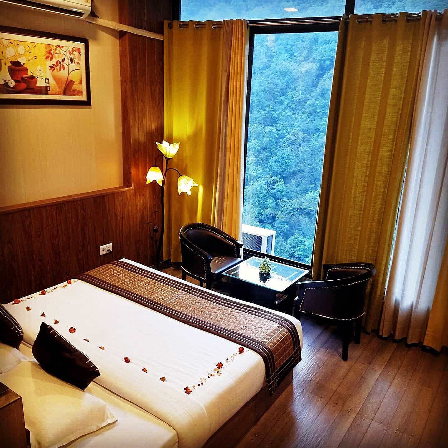 Haut Monde Hill Stream Resort and Spa Moksha 7