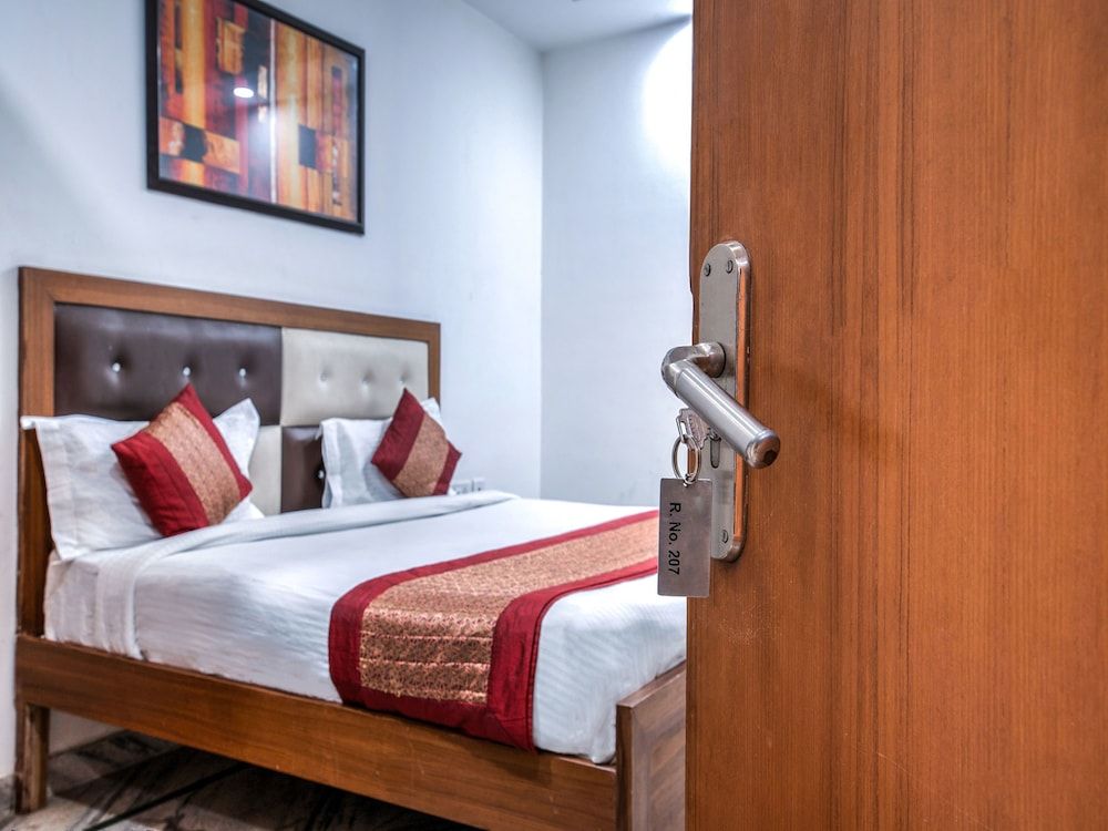 OYO 6340 Glorify Stay 3 Double or Twin Room 4