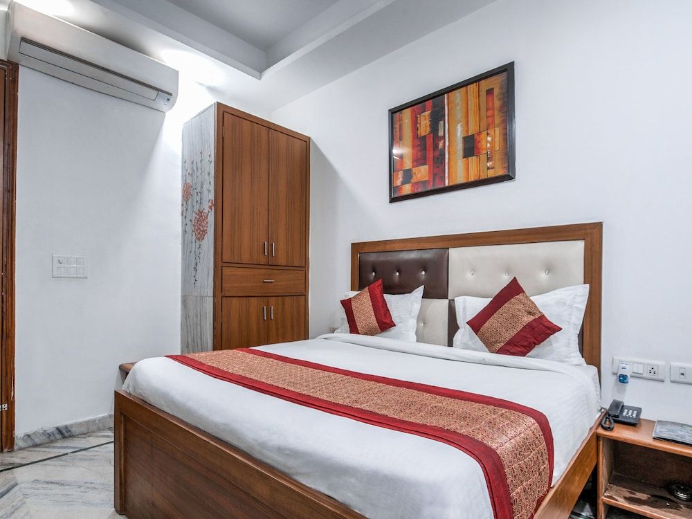 OYO 6340 Glorify Stay 3 Double or Twin Room 9
