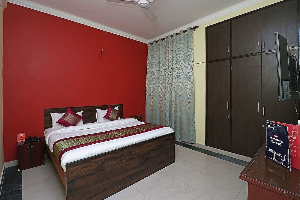 undefined OYO 10747 Vashu Residency 2