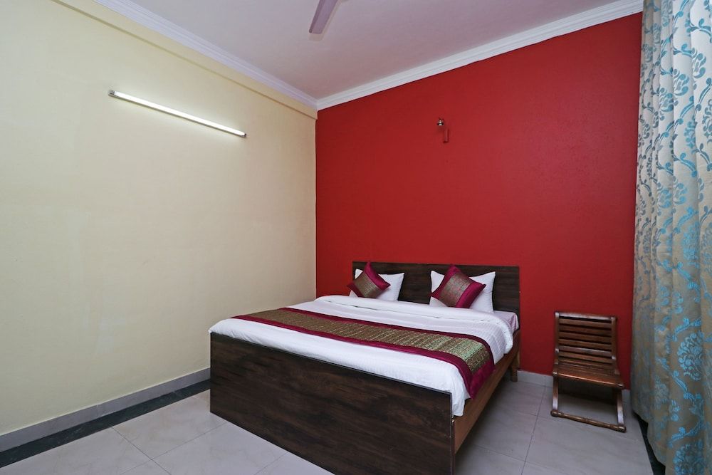 OYO 10747 Vashu Residency Double or Twin Room 6