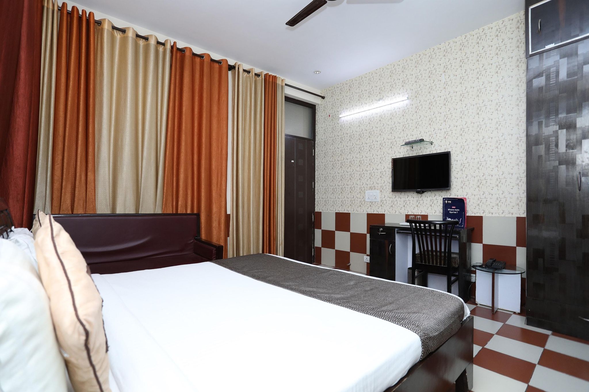 Hotel O Grand Empire Expressway Classic