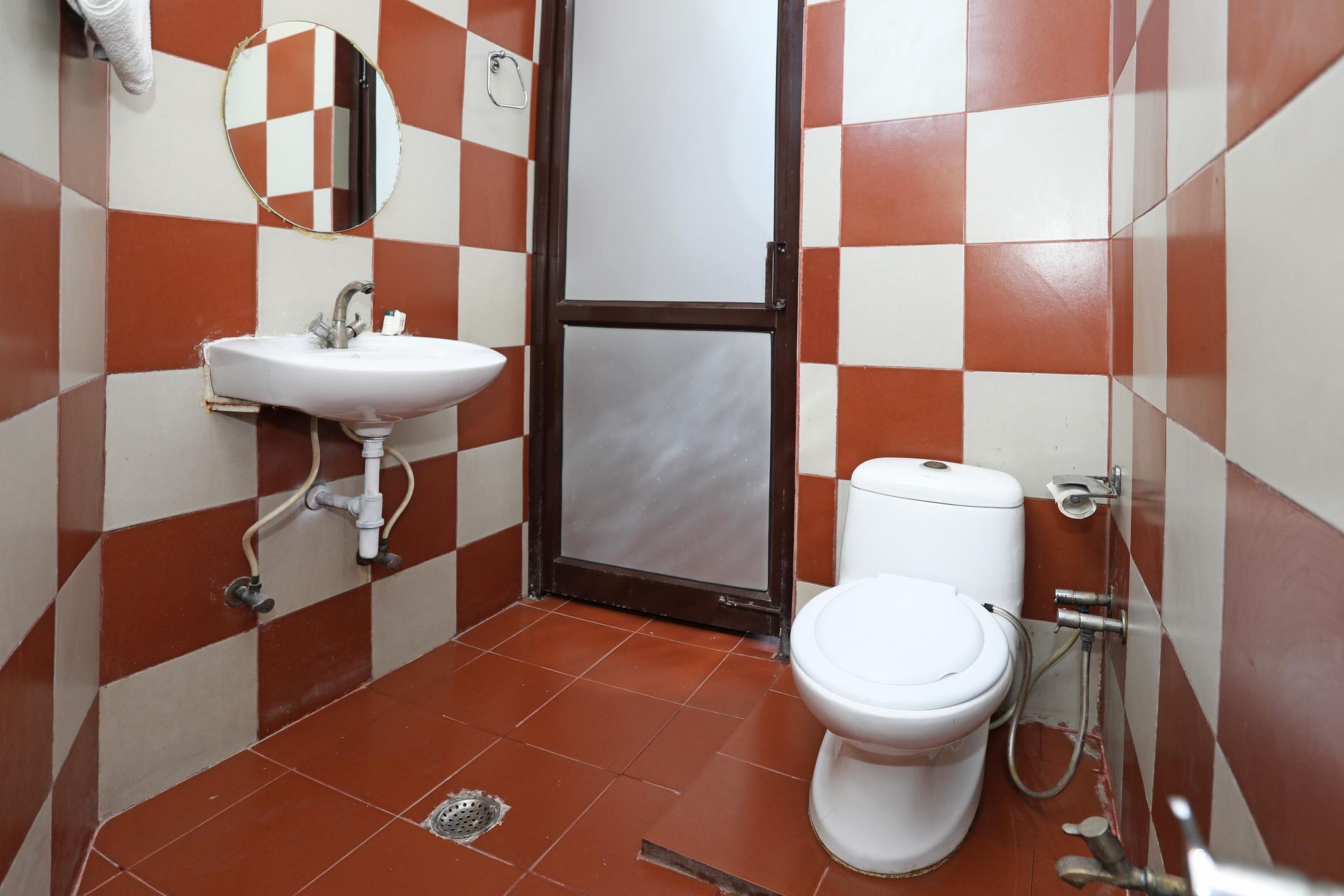 Hotel O Grand Empire Expressway Classic 5