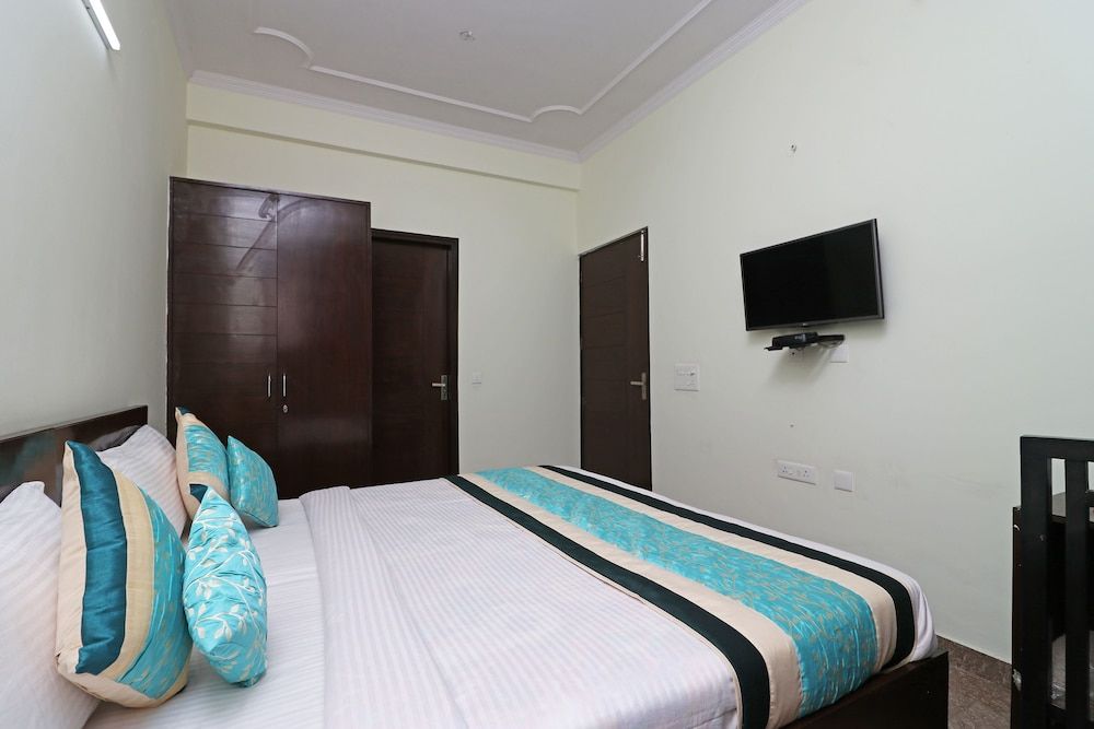 OYO 10172 Dhruv Residency Double or Twin Room 10