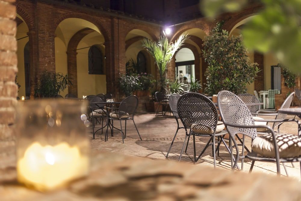 undefined Il Chiostro del Carmine 7