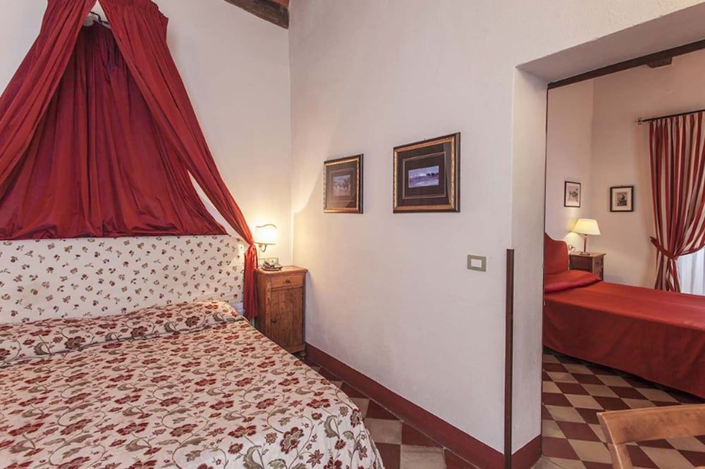 undefined Il Chiostro del Carmine 2