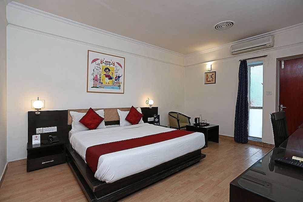 OYO 551 Hotel York Double or Twin Room 10