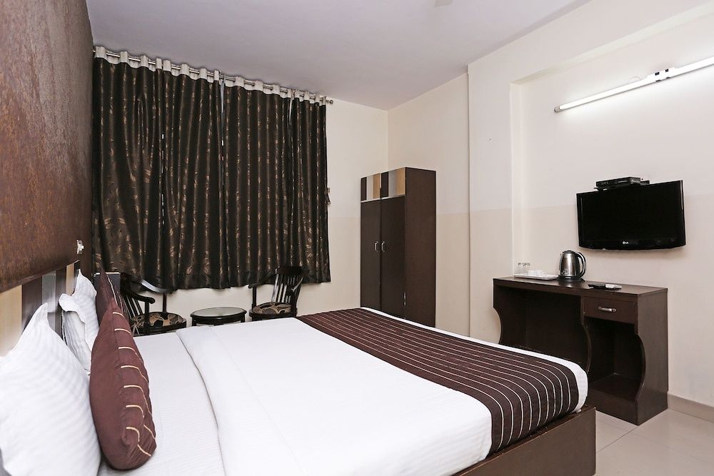 Oyo 580 PMH Double or Twin Room 18