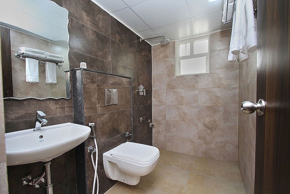 OYO 9821 Gali Hari Mandir Double or Twin Room 16