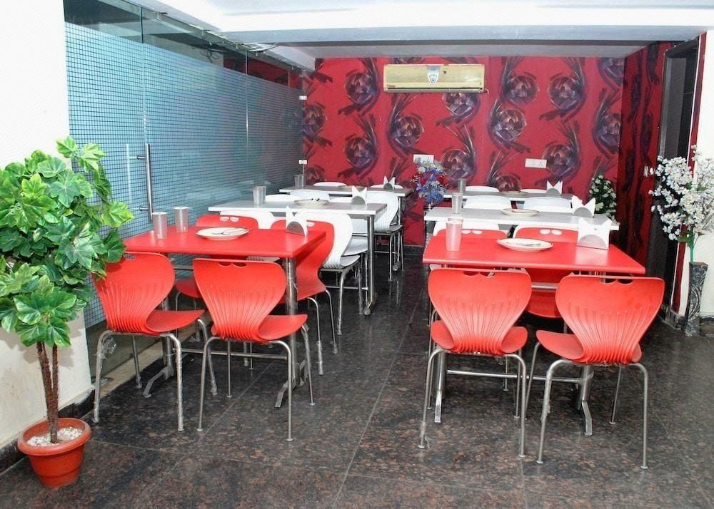 undefined Hotel The Gold Inn - Paharganj 7